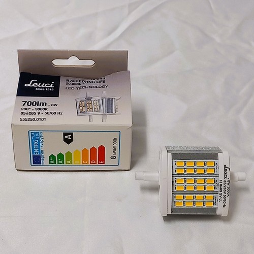 Lampada led con attacco - a, 8w